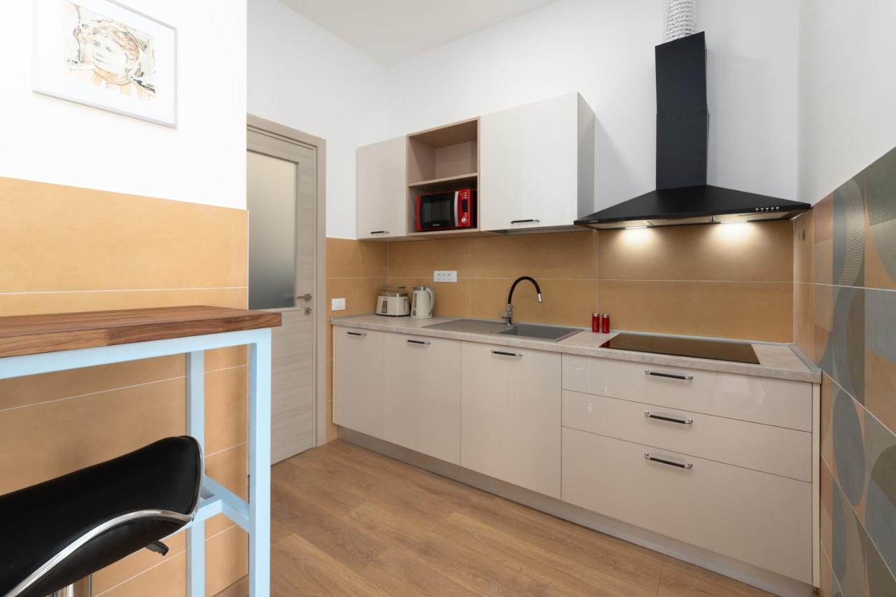 Polesana Rooms Пула Екстериор снимка